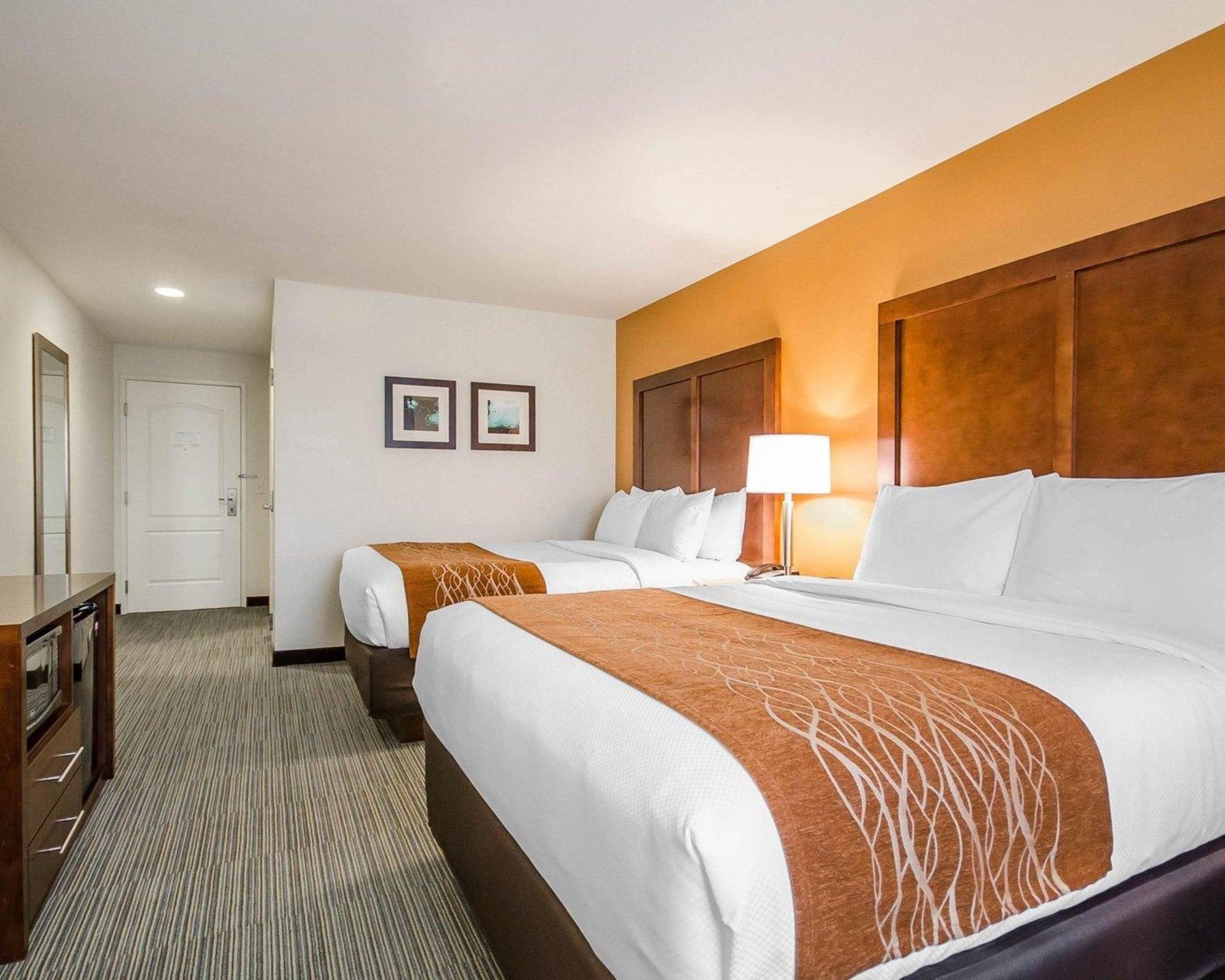 Ferdinand Comfort Inn מראה חיצוני תמונה