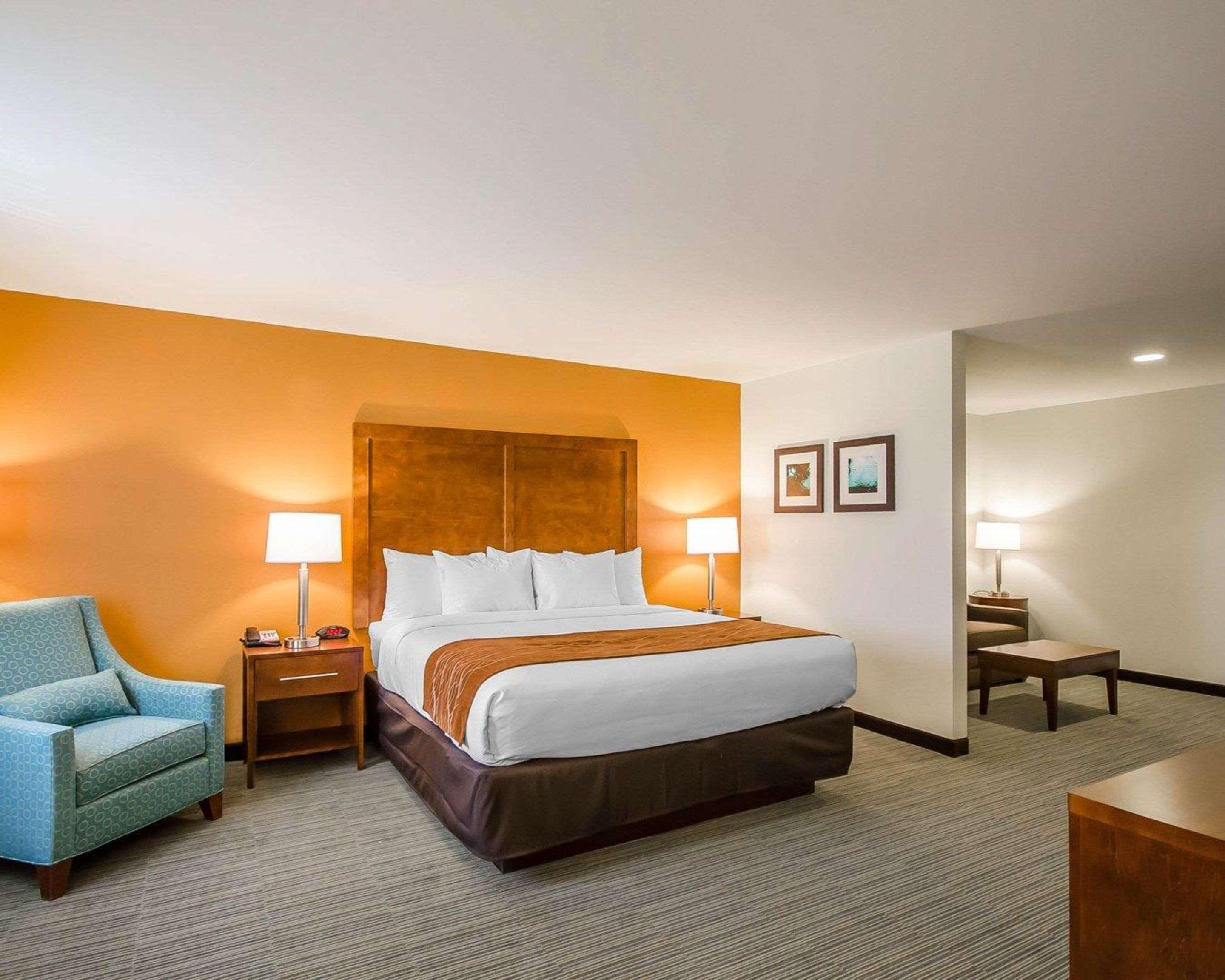 Ferdinand Comfort Inn מראה חיצוני תמונה
