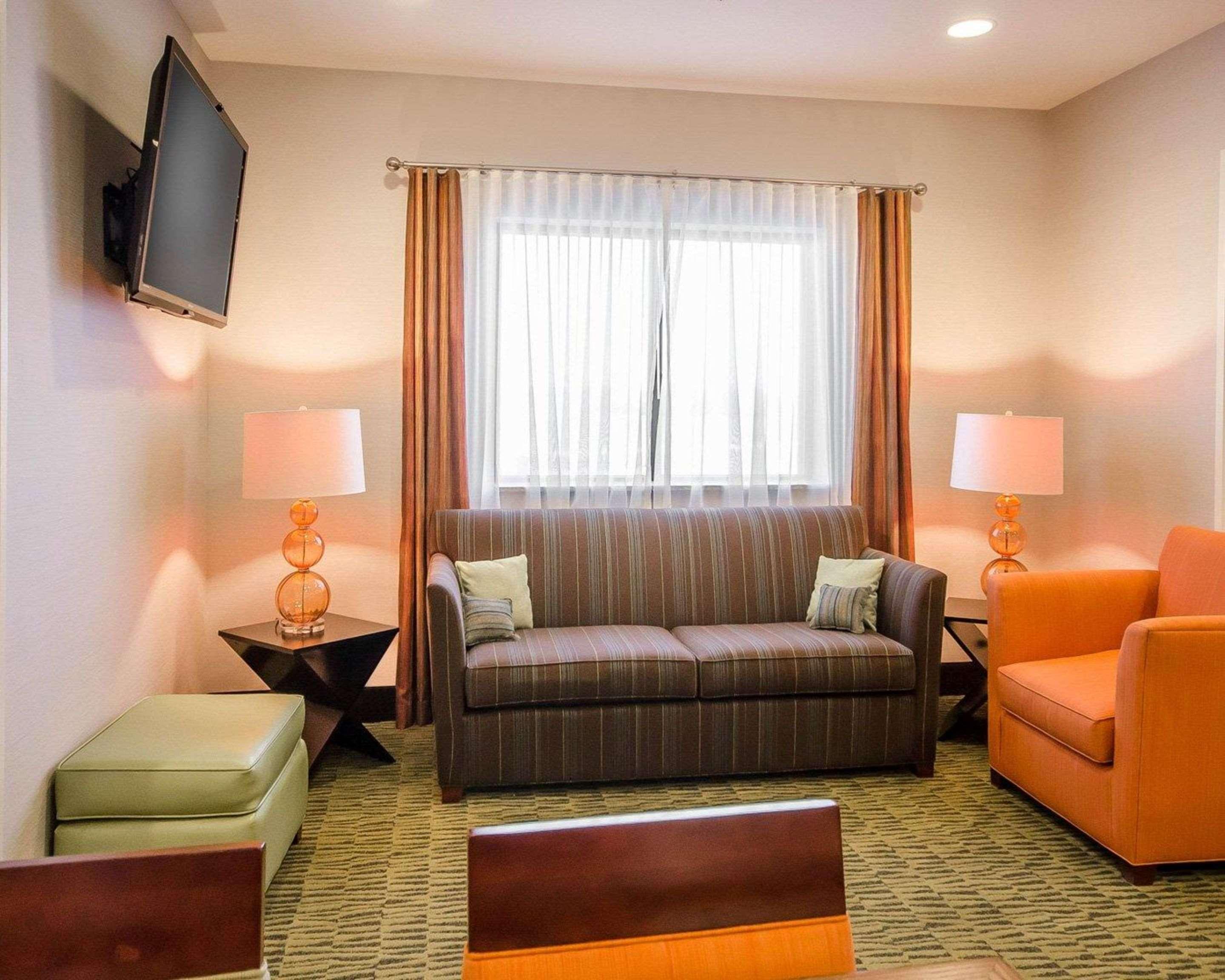 Ferdinand Comfort Inn מראה חיצוני תמונה