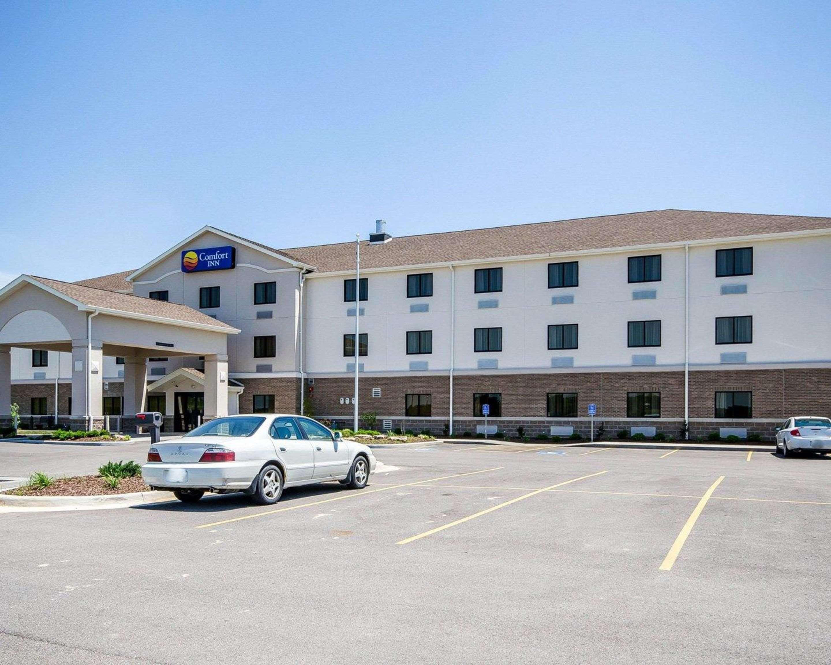 Ferdinand Comfort Inn מראה חיצוני תמונה