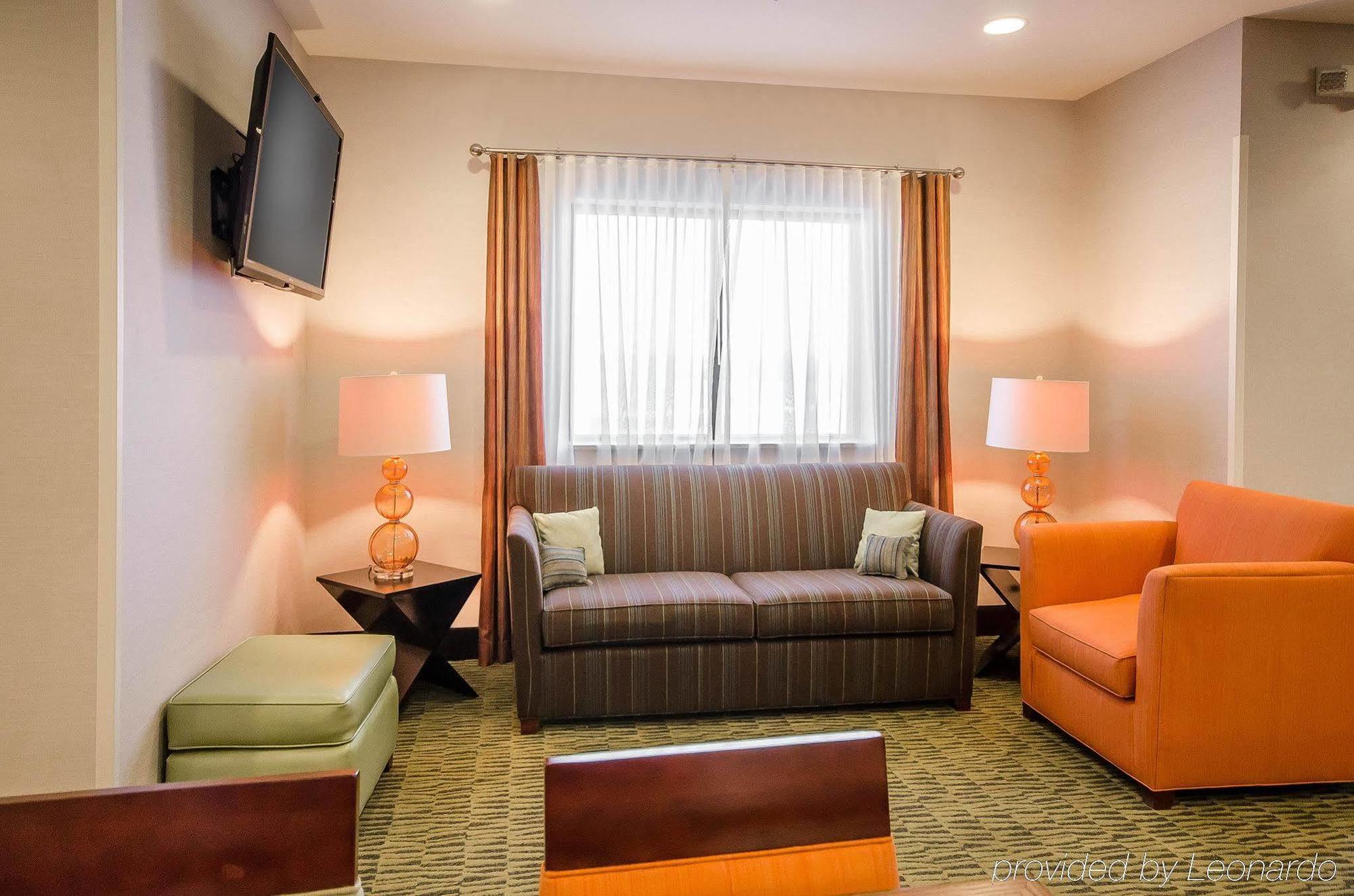 Ferdinand Comfort Inn מראה חיצוני תמונה
