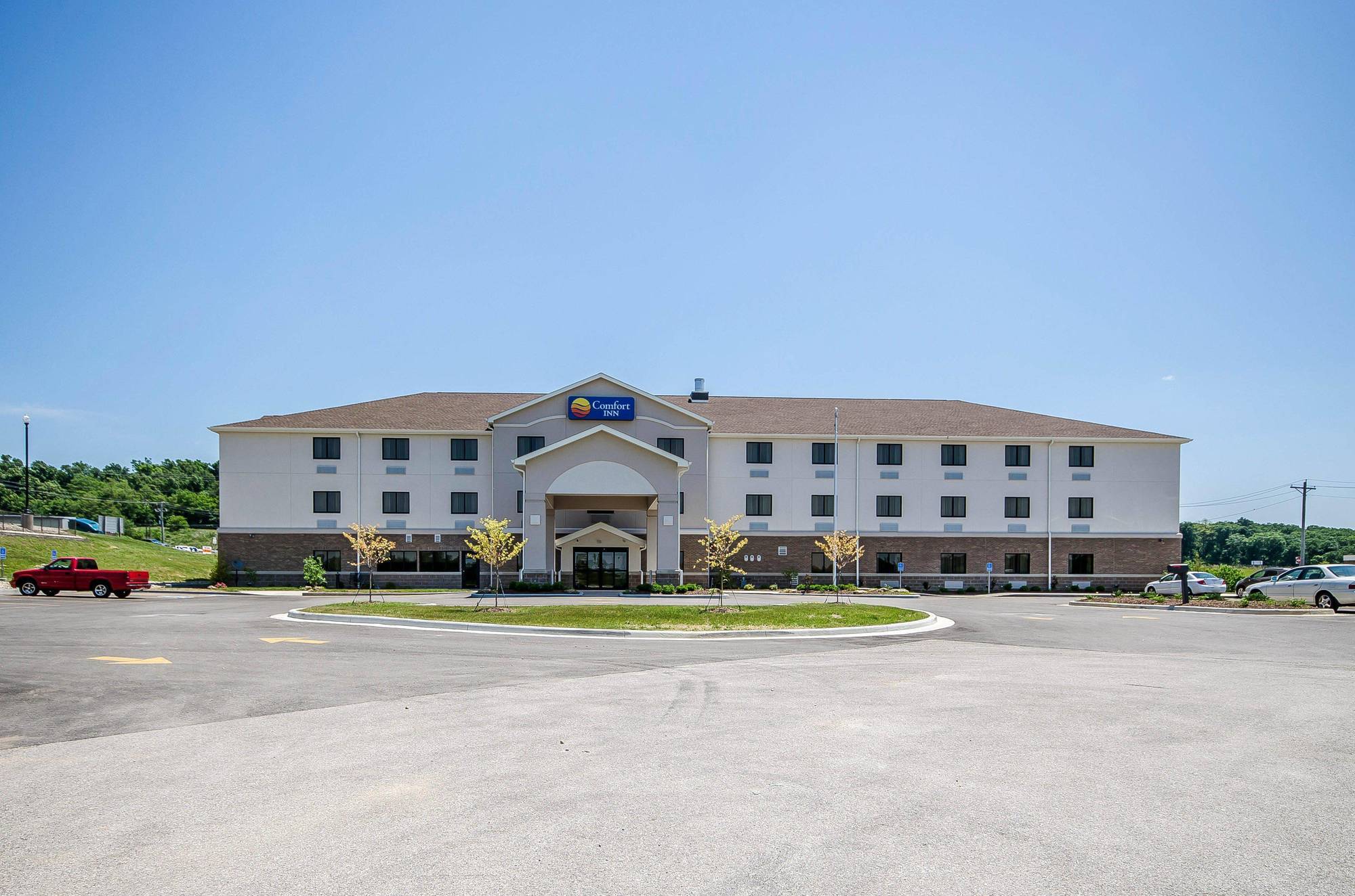 Ferdinand Comfort Inn מראה חיצוני תמונה